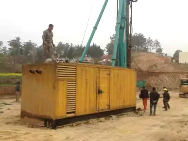 新洲如何判断水冷式机油散热器密封件是否需要更换？
